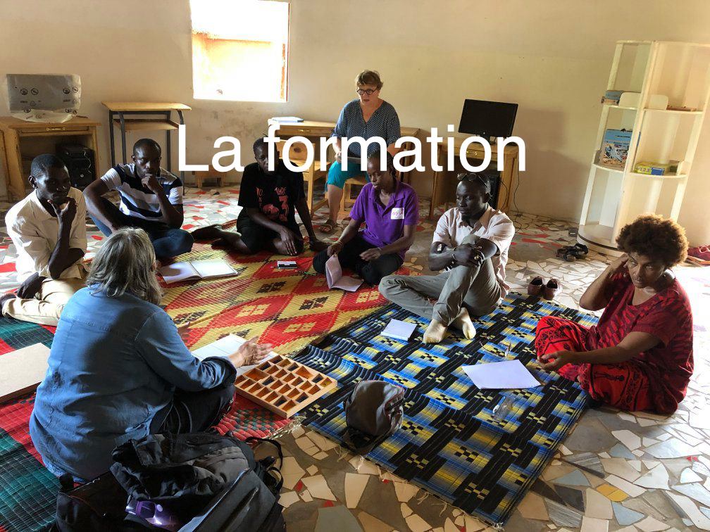 Former les enseignants et maintenir le lien : un accompagnement sur la durée